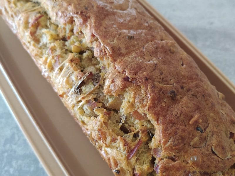 Cliquez pour zoomer ! Cake mortadelle et pistaches Thermomix par aurele03
