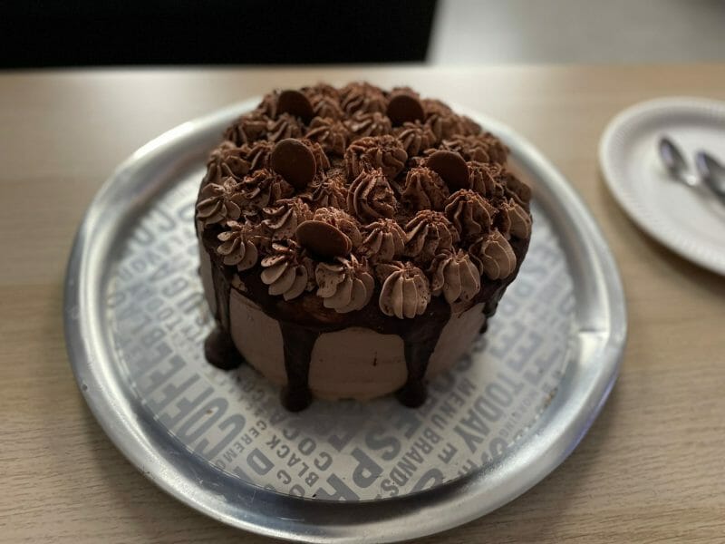 Cliquez pour zoomer ! Layer cake Kinder Bueno Thermomix par Balego 👩🏼🍳