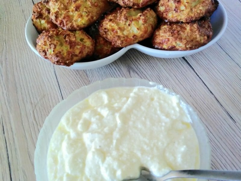 Cliquez pour zoomer ! Galettes de courgettes grecques Thermomix par solene1986