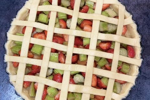 Cliquez pour zoomer ! Tarte aux fraises et à la rhubarbe Thermomix par Gwen07