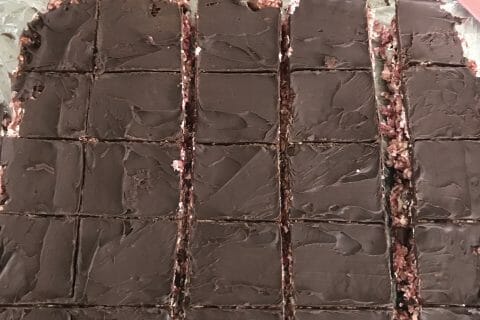 Cliquez pour zoomer ! Barres de céréales à l’avoine, noisettes, banane et chocolat Thermomix par LaetitiaIsa