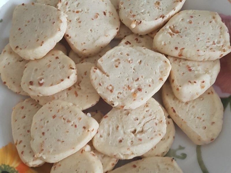 Cliquez pour zoomer ! Biscuits apéritif crème et oignon Thermomix par MorganeD