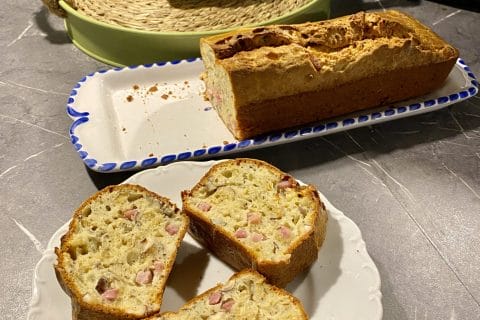Cliquez pour zoomer ! Cake chèvre, noisettes et lardons Thermomix par Ninou ardèche