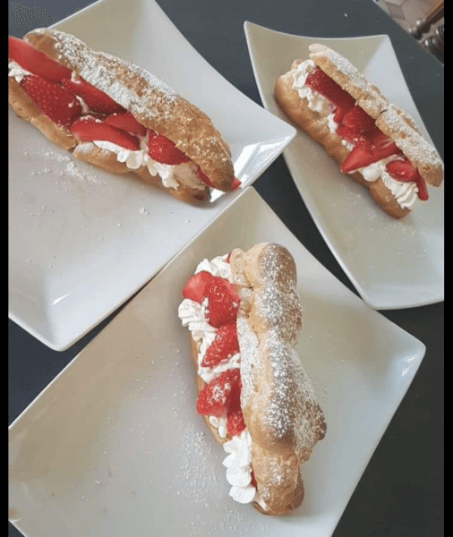 Cliquez pour zoomer ! Éclairs fraises chantilly Thermomix par Sabrina25