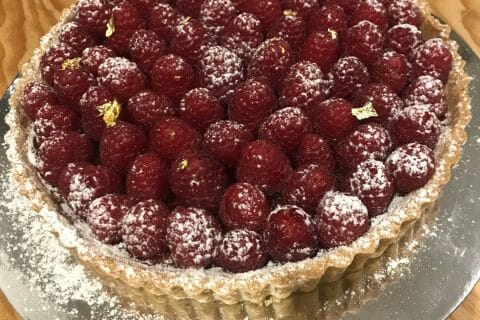 Cliquez pour zoomer ! Tartelettes framboises sur crème d’amande et pistache Thermomix par oliviaTheImperfectCook