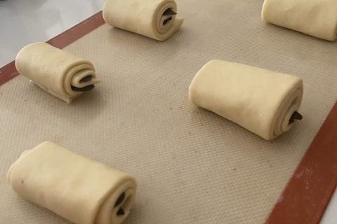 Cliquez pour zoomer ! Pains au chocolat briochés Thermomix par oliviaTheImperfectCook