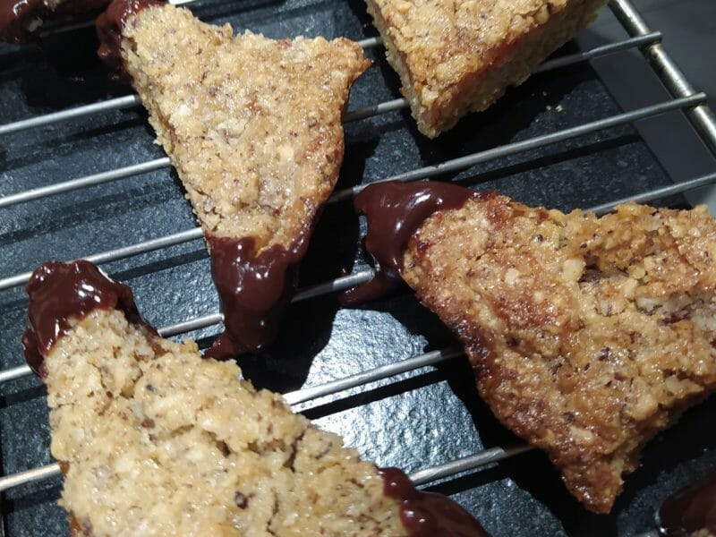 Cliquez pour zoomer ! Triangles aux noisettes Thermomix par line43
