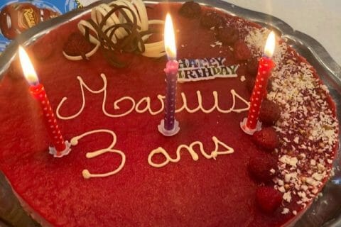 Cliquez pour zoomer ! Bavarois aux framboises Thermomix par ludivine_97