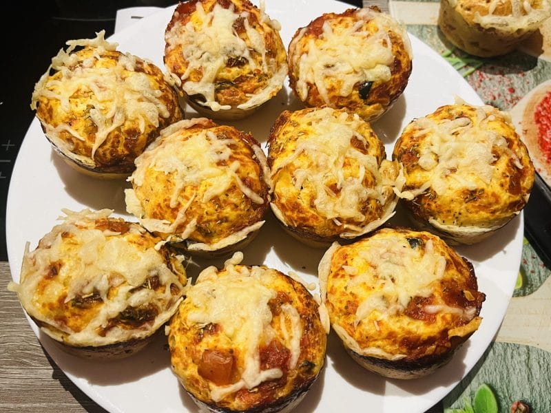 Cliquez pour zoomer ! Muffins salés façon pizza Thermomix par Catherine