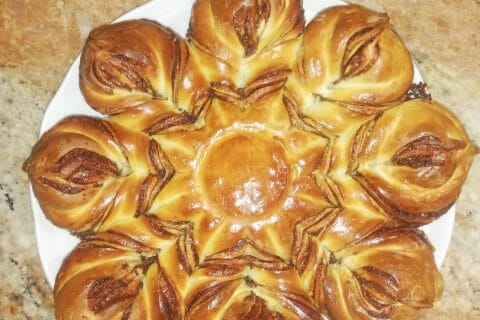 Cliquez pour zoomer ! Brioche étoilée au Nutella Thermomix par anastasia_12