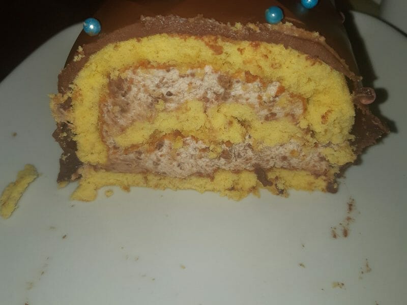 Cliquez pour zoomer ! Bûche Ferrero Rocher Thermomix par Adeline89