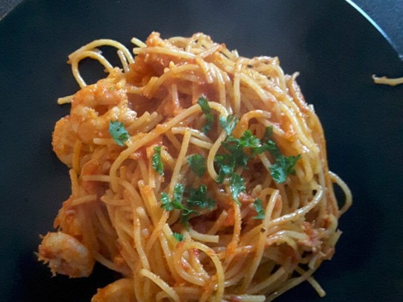 Cliquez pour zoomer ! Spaghettis aux crevettes et à l’ail Thermomix par Ilanou