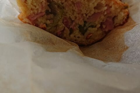 Cliquez pour zoomer ! Cake salé jambon fromage et olives Thermomix par marinakajulien