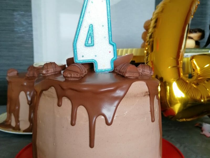 Cliquez pour zoomer ! Layer cake Kinder Bueno Thermomix par charlotte_220