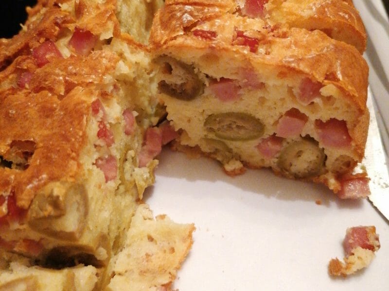 Cliquez pour zoomer ! Cake salé jambon fromage et olives Thermomix par gueshinha28