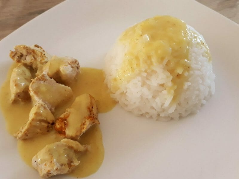 Cliquez pour zoomer ! Blancs de poulet sauce moutarde et curry Thermomix par Lesfillescuisinent