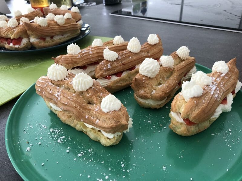 Cliquez pour zoomer ! Éclairs fraises chantilly Thermomix par Clo53