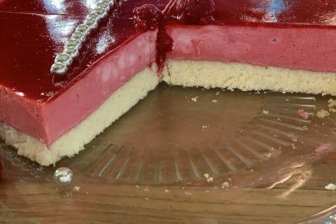 Cliquez pour zoomer ! Bavarois aux framboises Thermomix par lilou85310