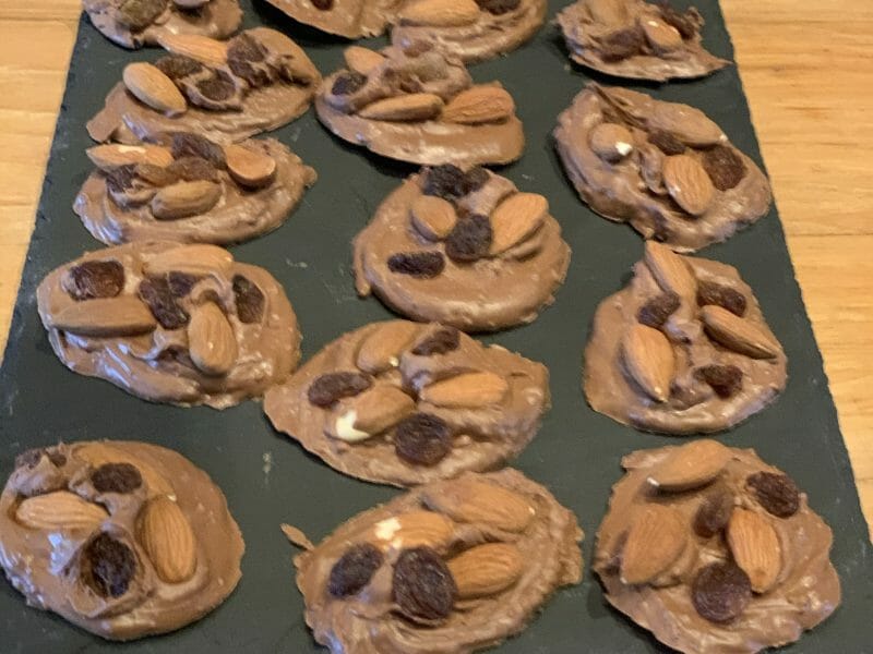 Cliquez pour zoomer ! Mendiants au chocolat Thermomix par lilou85310