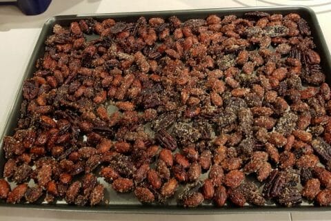 Cliquez pour zoomer ! Amandes grillées à la cannelle et au miel Thermomix par Valou974