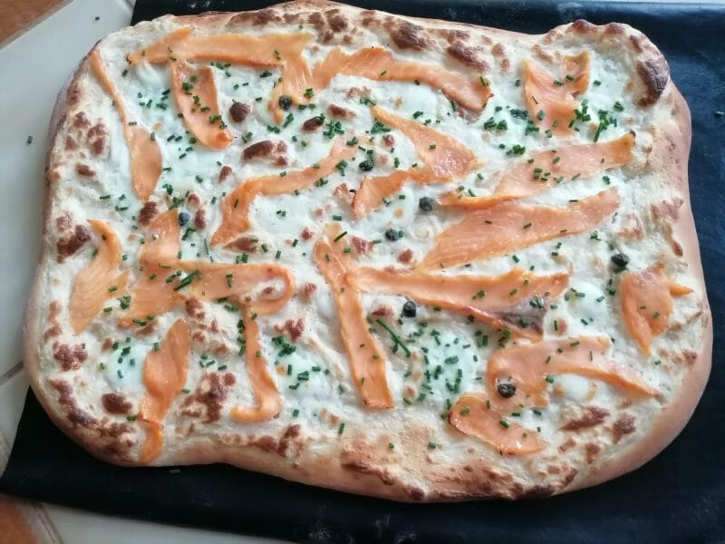 Cliquez pour zoomer ! Pizza au saumon et sauce kiri Thermomix par bribri63