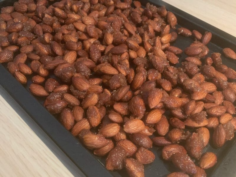 Cliquez pour zoomer ! Amandes grillées à la cannelle et au miel Thermomix par Jodie26