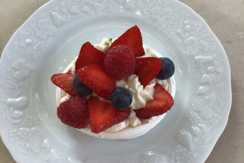 Cliquez pour zoomer ! Mini pavlova aux fraises Thermomix par marie84370