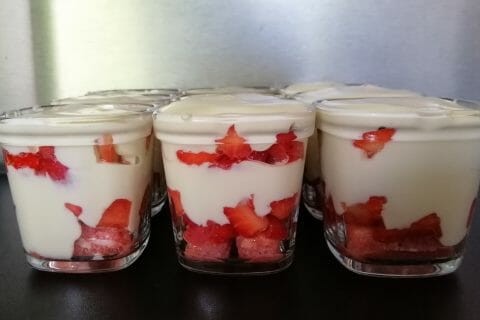 Cliquez pour zoomer ! Délices fraises et chocolat blanc au Thermomix