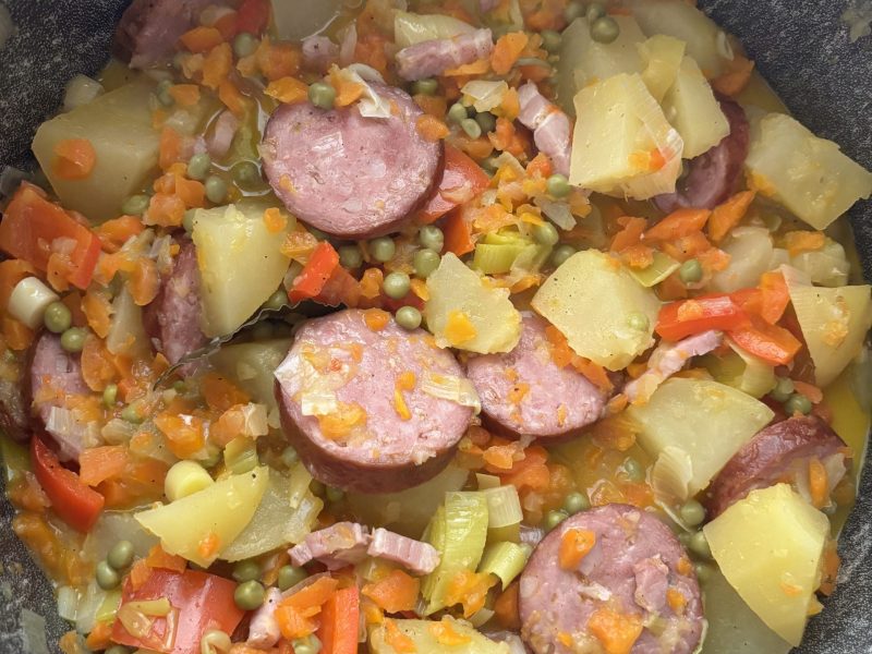 Cliquez pour zoomer ! Ragoût de légumes, pommes de terre et saucisses Thermomix par jacanilu84