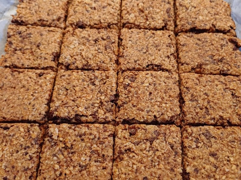 Cliquez pour zoomer ! Barres de céréales à l’avoine, noisettes, banane et chocolat Thermomix par tycouet