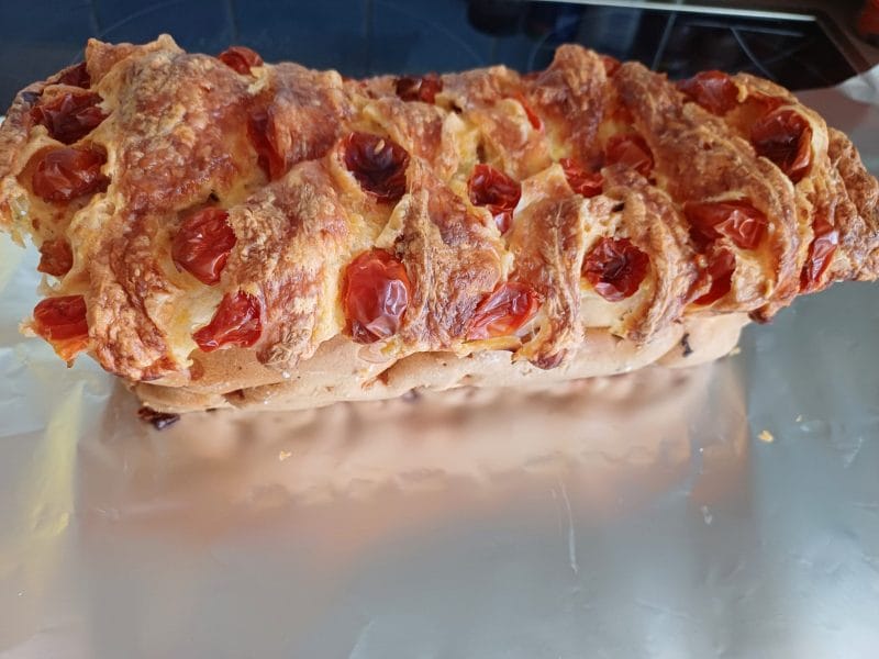 Cliquez pour zoomer ! Cake tomates mozzarella et lardons Thermomix par tycouet