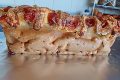 Cliquez pour zoomer ! Cake tomates mozzarella et lardons Thermomix par tycouet