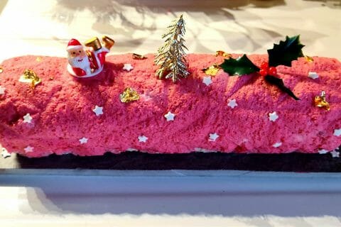 Cliquez pour zoomer ! Bavarois aux framboises Thermomix par nathalie90400