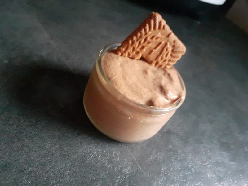 Cliquez pour zoomer ! Mousse chocolat et spéculoos Thermomix par adeline_168