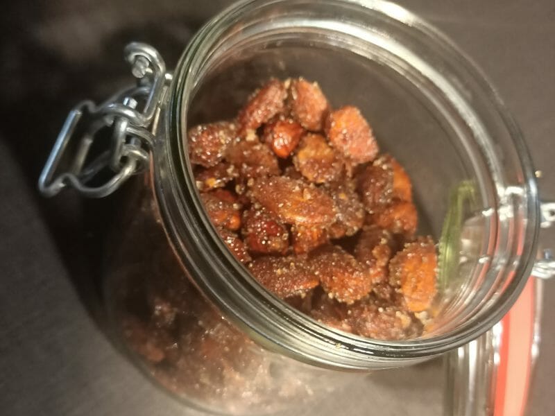 Cliquez pour zoomer ! Amandes grillées à la cannelle et au miel Thermomix par Krismix