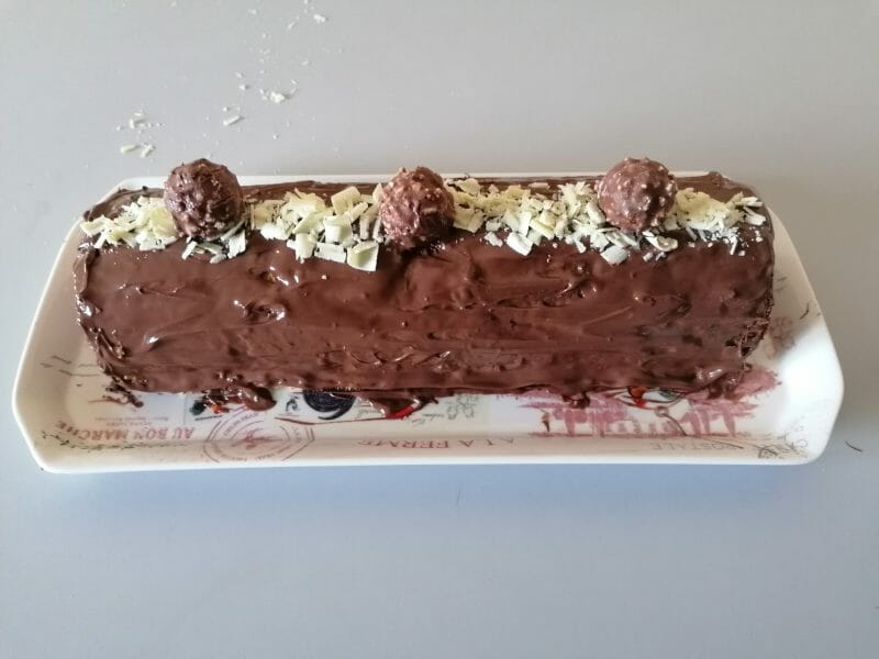 Cliquez pour zoomer ! Bûche Ferrero Rocher Thermomix par brucelette