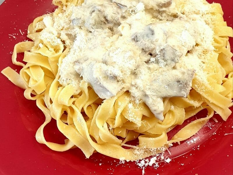 Cliquez pour zoomer ! Tagliatelle sauce crémeuse aux pleurotes Thermomix par sandrine_411