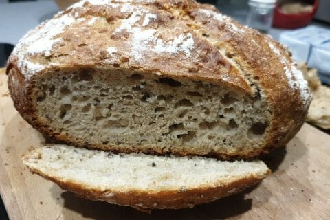 Cliquez pour zoomer ! Pain Cocotte Thermomix par sandrine_411