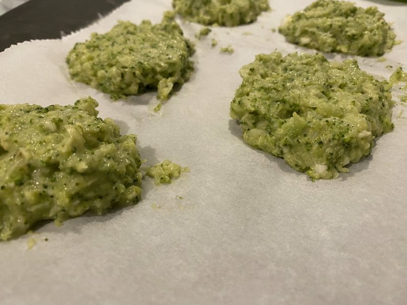 Cliquez pour zoomer ! Galettes de brocolis Thermomix par matc
