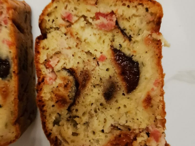 Cliquez pour zoomer ! Cake aux lardons et aux pruneaux Thermomix par lauriegerin