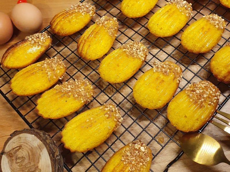 Cliquez pour zoomer ! Madeleines au safran, orange et miel Thermomix par Laura Coudiere - Conseillère Thermomix