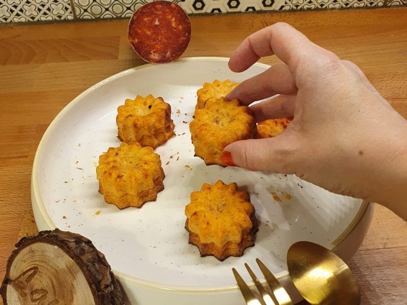 Cliquez pour zoomer ! Mini cannelés chorizo comté Thermomix par Laura Coudiere - Conseillère Thermomix