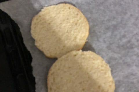 Cliquez pour zoomer ! Pains hamburger Thermomix par sandy_51