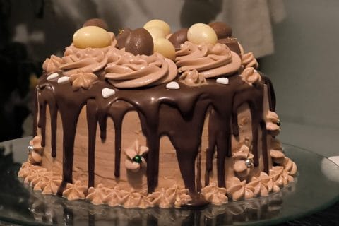 Cliquez pour zoomer ! Layer cake Kinder Bueno Thermomix par jennifer301284