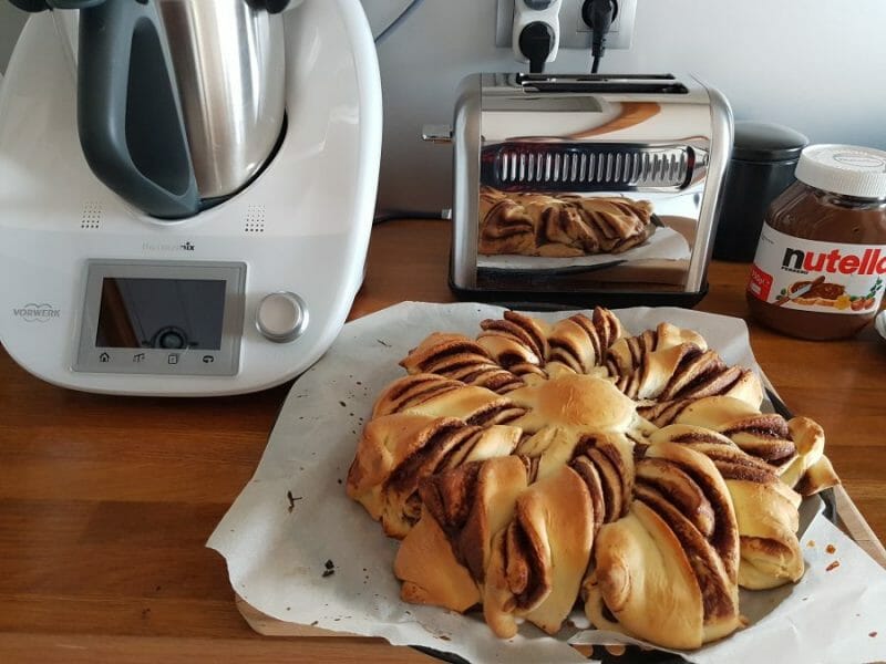 Cliquez pour zoomer ! Brioche étoilée au Nutella Thermomix par Nenette4438