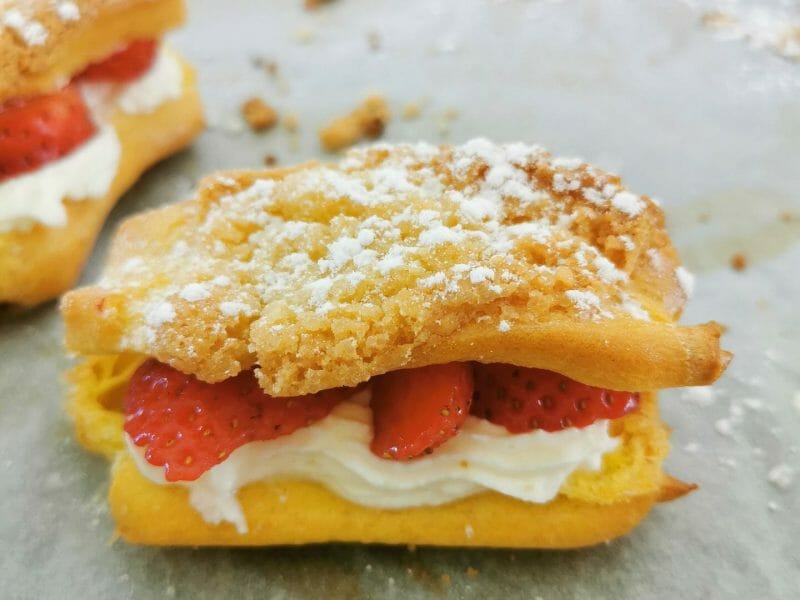 Cliquez pour zoomer ! Choux craquelin fraises chantilly Thermomix par Elodie87