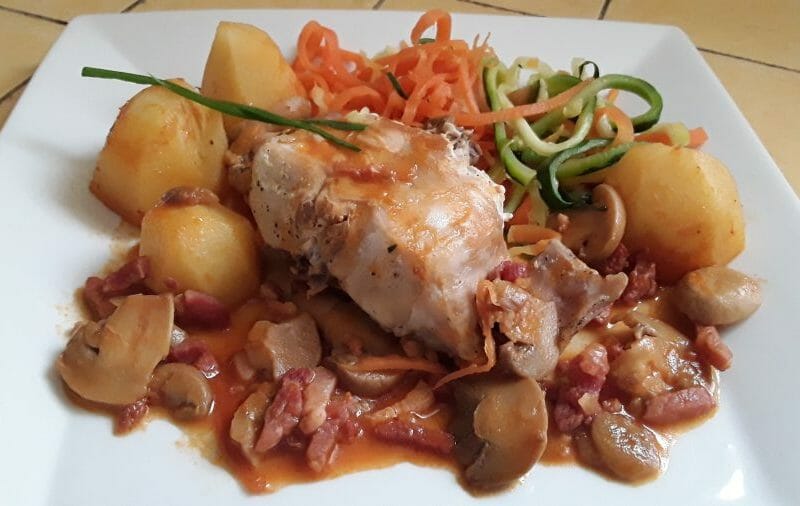 Cliquez pour zoomer ! Lapin sauce chasseur Thermomix par Dany33