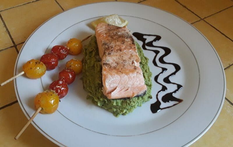 Cliquez pour zoomer ! Saumon sur purée de brocolis Thermomix par Dany33
