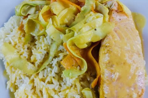 Cliquez pour zoomer ! Saumon sauce curry et tagliatelles de légumes Thermomix par tortuenana4