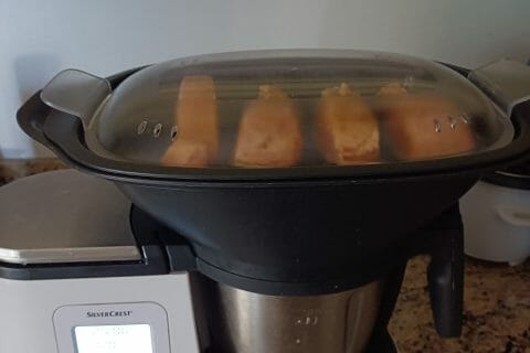 Cliquez pour zoomer ! Saumon sauce curry et tagliatelles de légumes Thermomix par tortuenana4